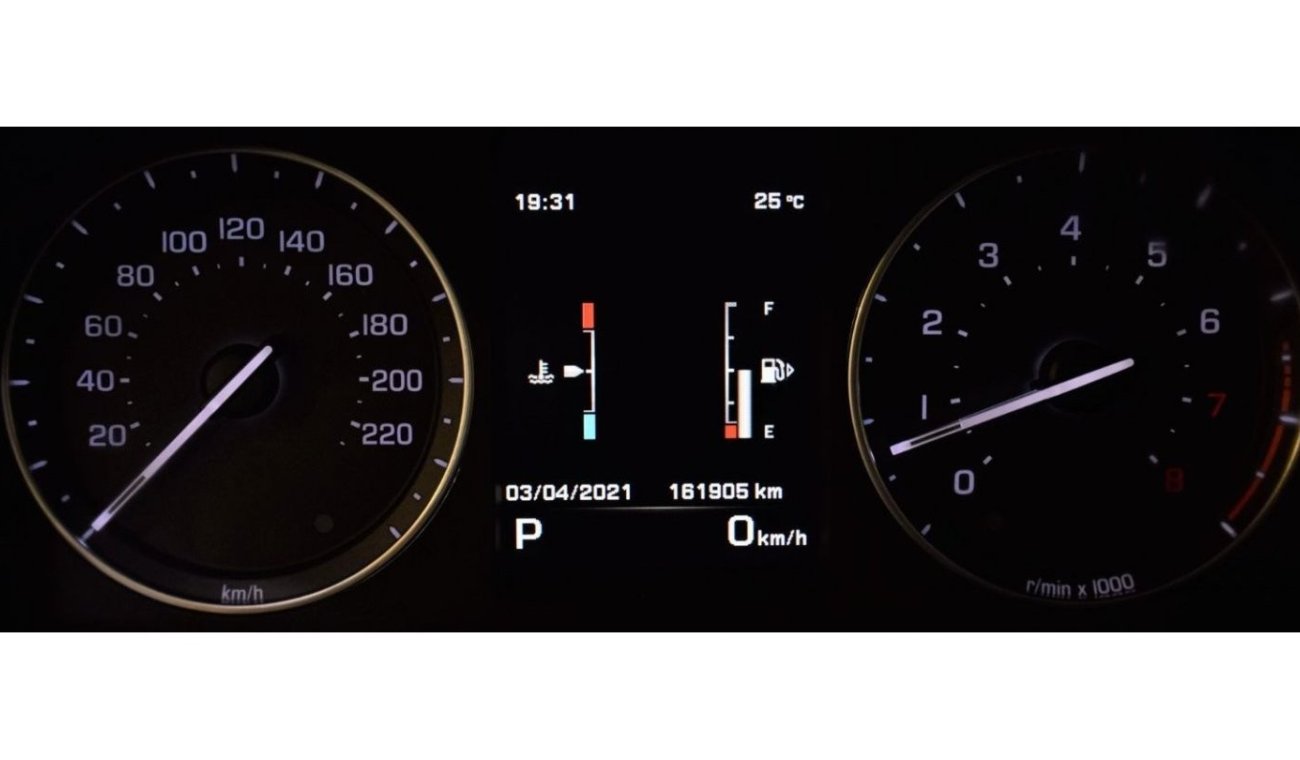 Land Rover Freelander EXCELLENT DEAL for our Land Rover LR2 HSE 2013 Model!! in Black Color! GCC Specs