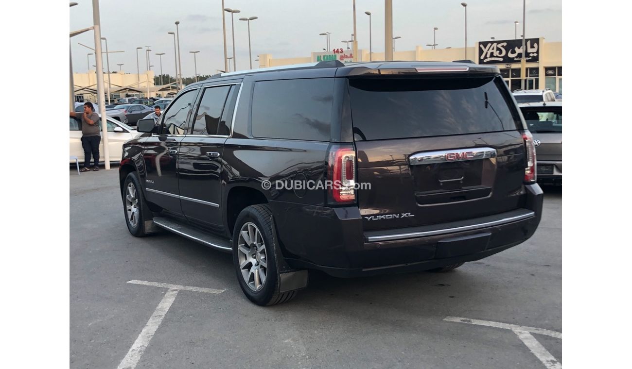 جي أم سي يوكون موديل 2015 فل مواصفات كراسي جلد ومثبت سرعه وتحكم كهربي كامل ونظام صوت ممتاز وكاميرا خلفيه ومدخل اسطو