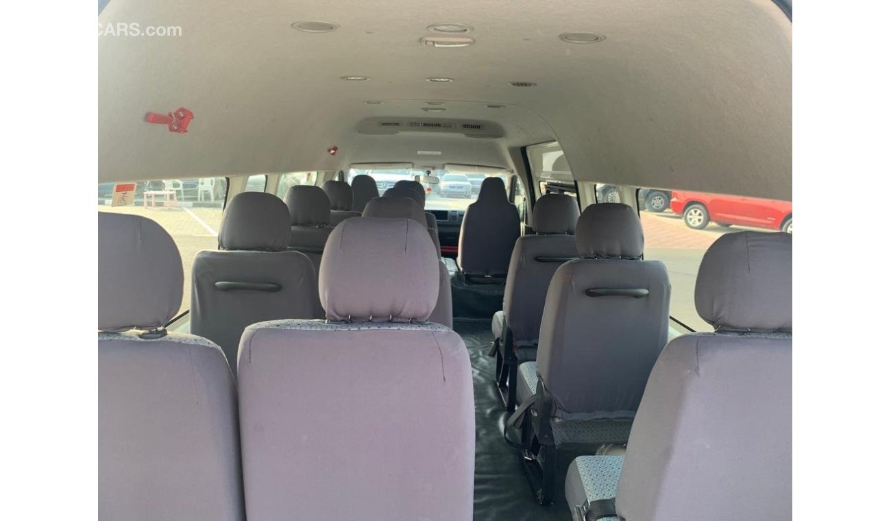 تويوتا هاياس Toyota Hiace GL 2018 HighRoof 13 Seats Ref#525