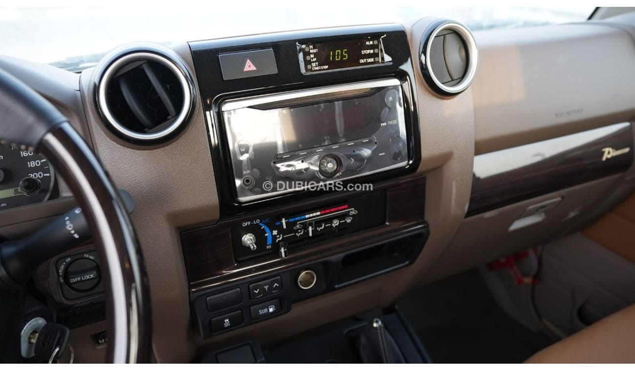 Toyota Land Cruiser Pick Up 2022 Toyota Land Cruiser Pick Up SC (J70), 2dr Single Cab Utility, 4L 6cyl Petrol, Manual, Four Whee