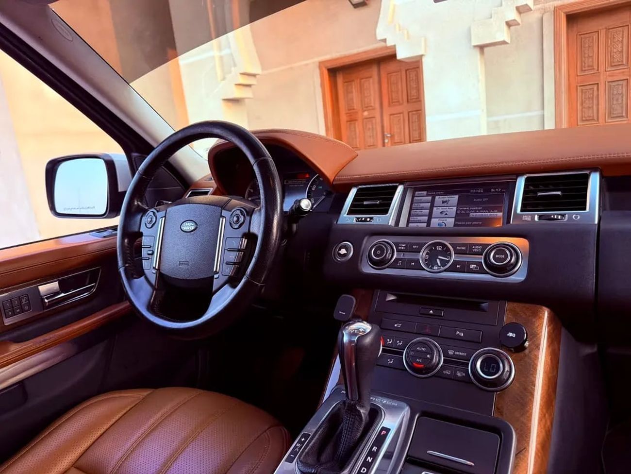 Land Rover Range Rover Sport SUPERCHARGED رنج روفر سبورت فل اوبشن خليجي Supercharged GCC Specs