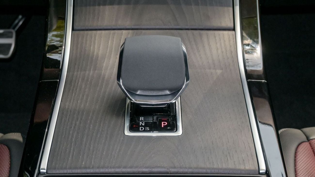 Land Rover Range Rover Evoque SE P250 DYNAMIC 2025!! FIVE YEARS WARRANTY!! THREE YEARS SERVICE CONTRACT