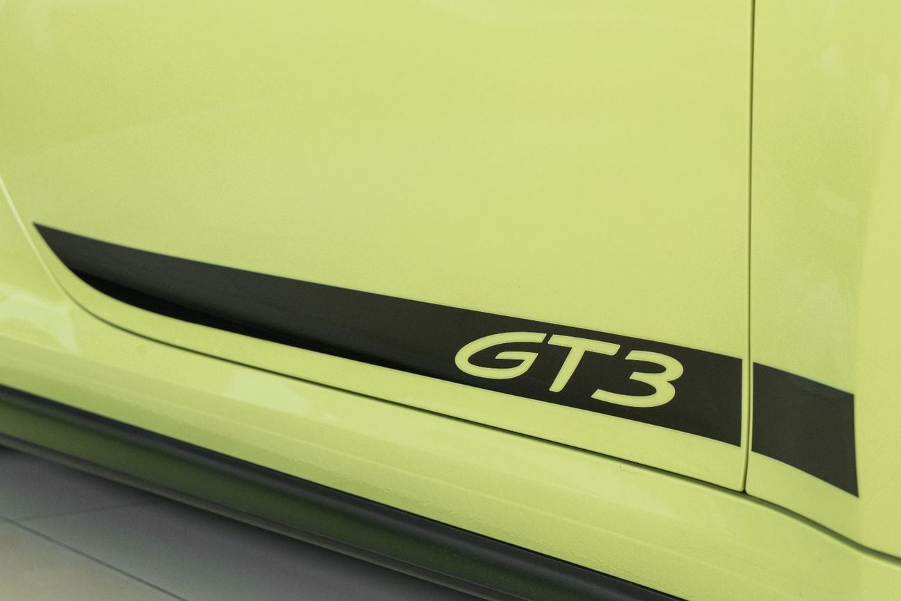 Porsche 911 GT3 4.0L Porsche 911 GT3 | Weissach package | Ceramic brakes | GCC | Dealer Warranty and Service Con