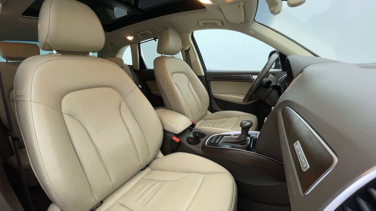 Audi Q5 40 TFSI S LINE 2 | Under Warranty | Inspected on 150+ parameters