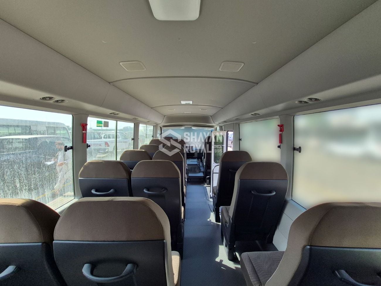 تويوتا كوستر LHD 2.7L DLX PETROL 4CYL 23-SEATER MT 2025MY