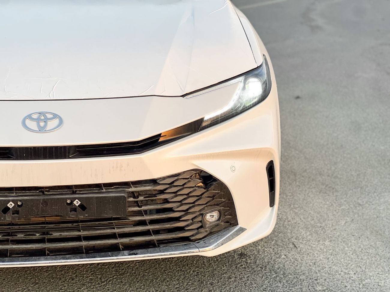 Toyota Camry EXPORT ONLY - TOYOTA CAMRY 2.5L G HEV