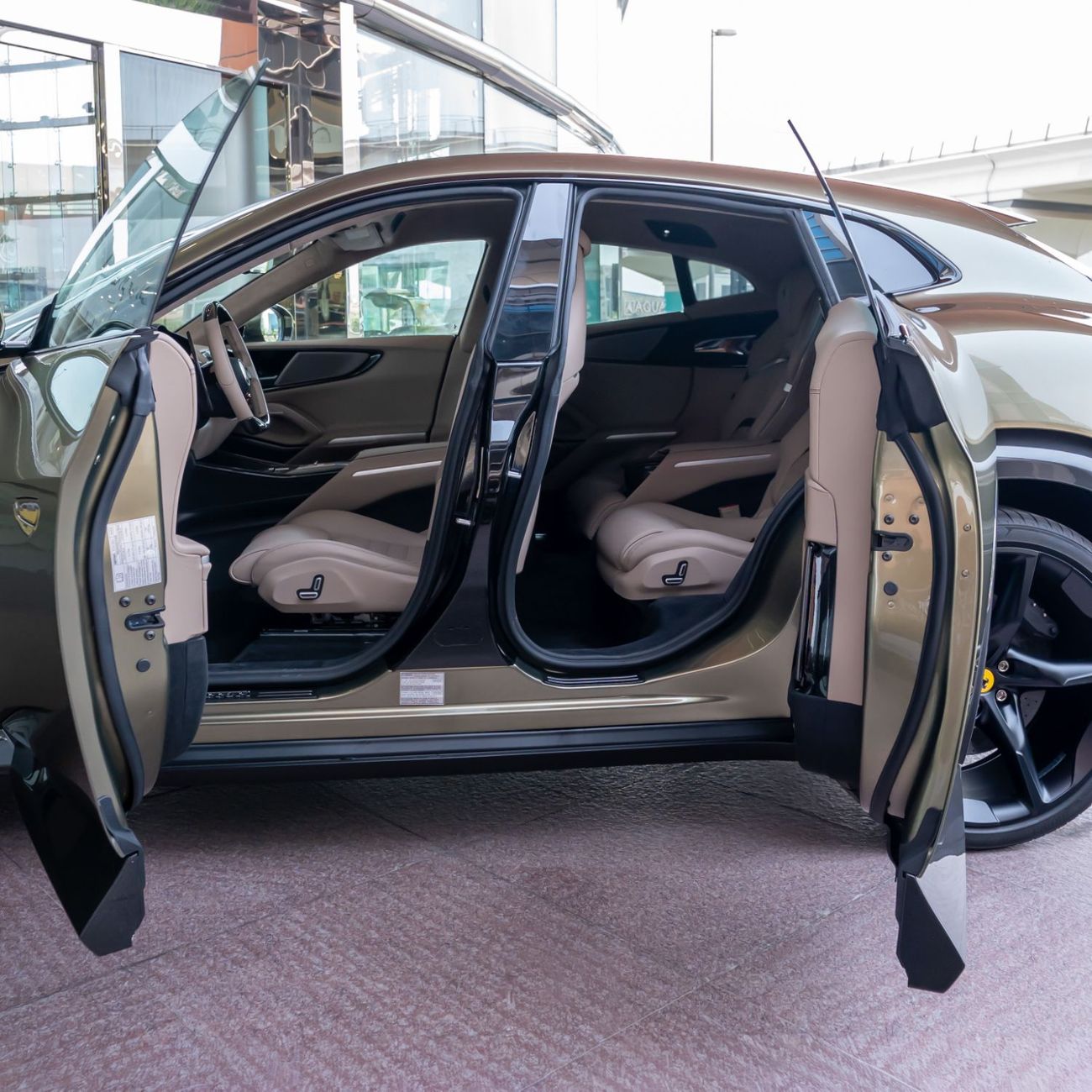 Ferrari Purosangue 2025 FERRARI PUROSANGUE ( FULL CARBON BODY KIT ) BRAND NEW