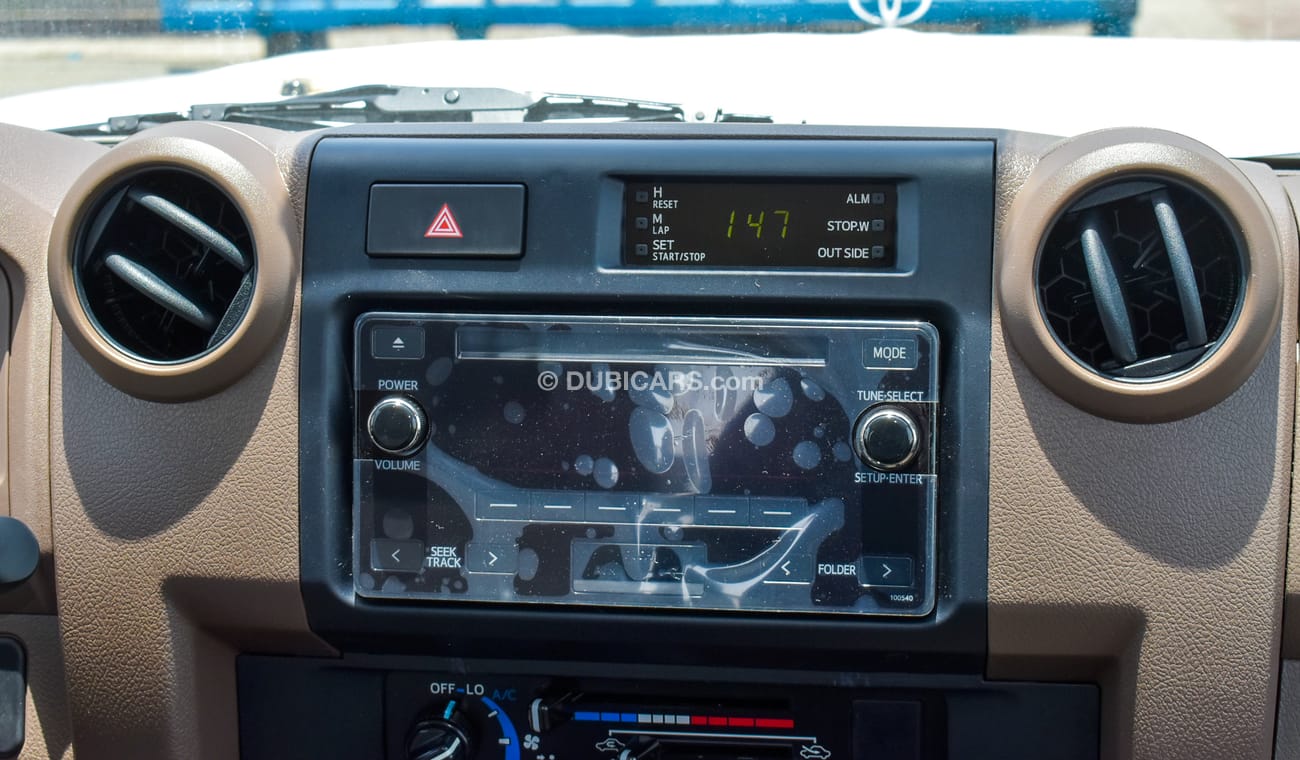 تويوتا لاند كروزر 70 LX V8