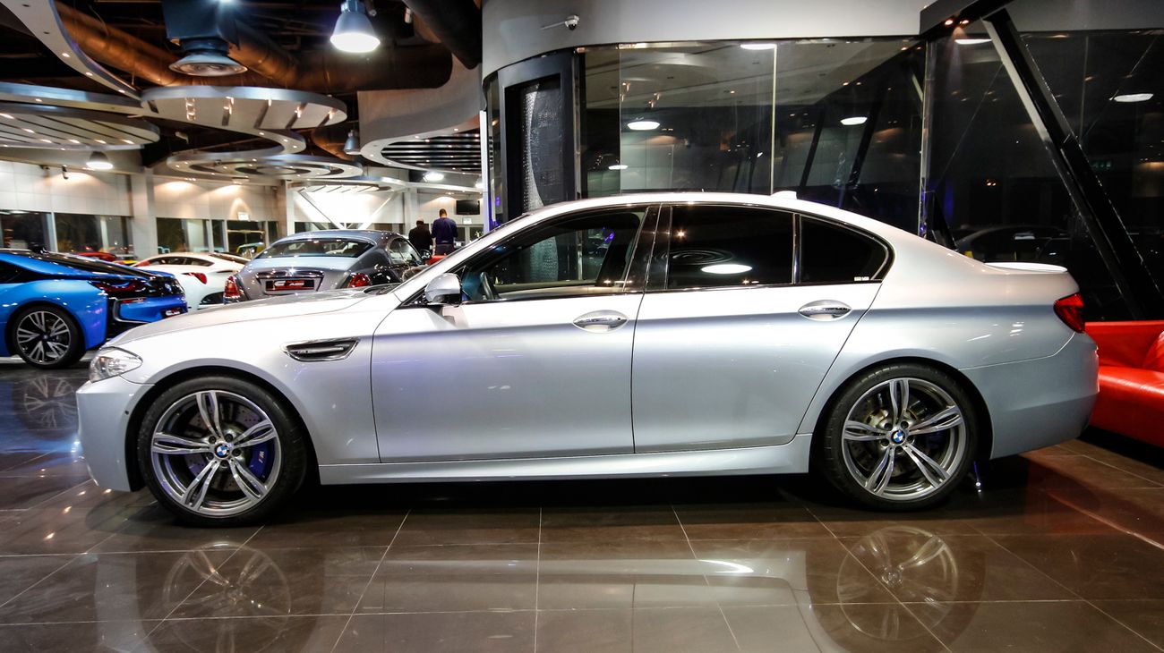 بي أم دبليو M5