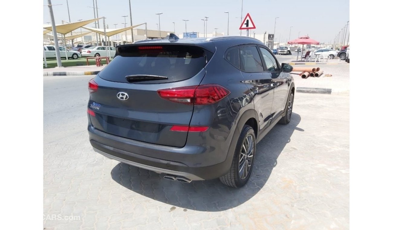 Hyundai Tucson GL Plus