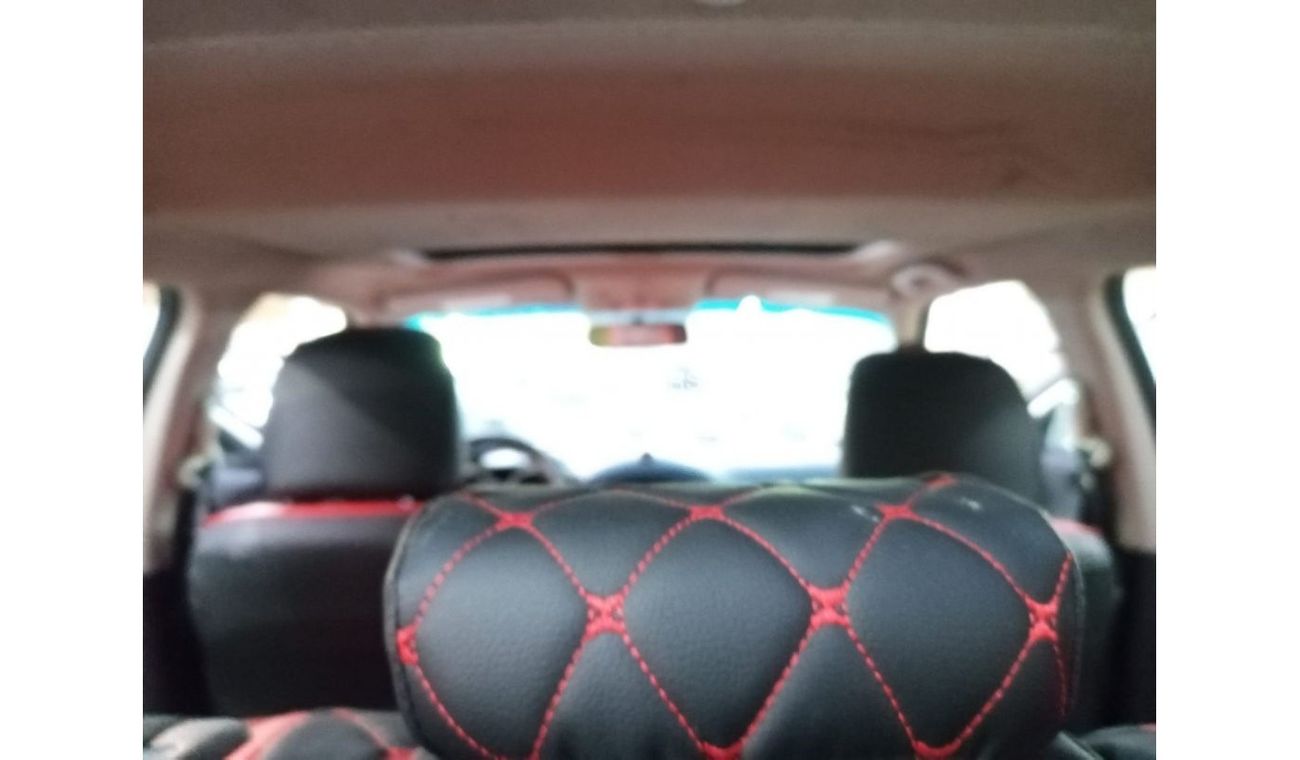 Nissan Juke Gulf model 2014, leather hatch, cruise control, sensor wheels, in excellent condition, you do not ne