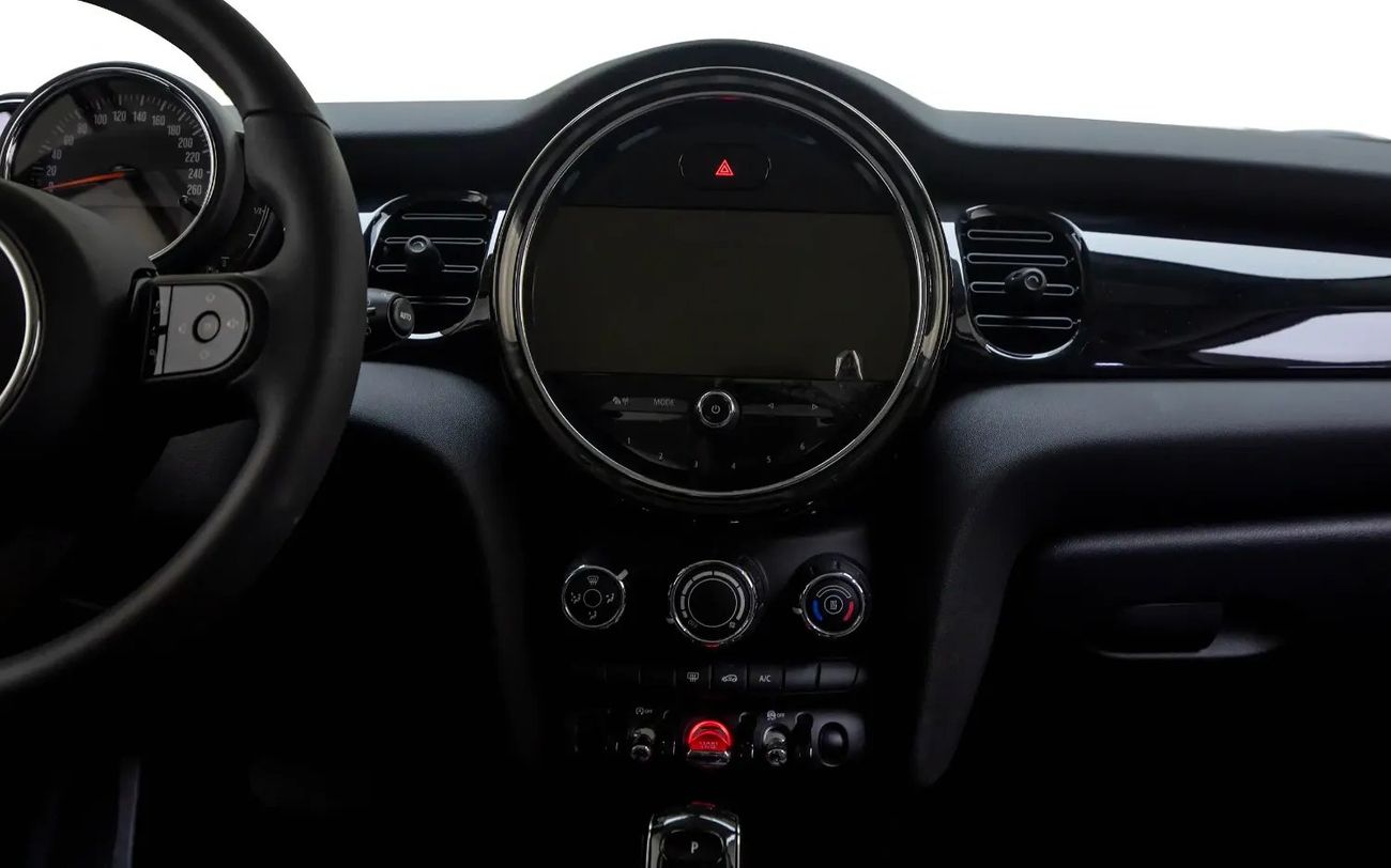 Mini Cooper Std 1.5L (5 Seater) - GCC Spec