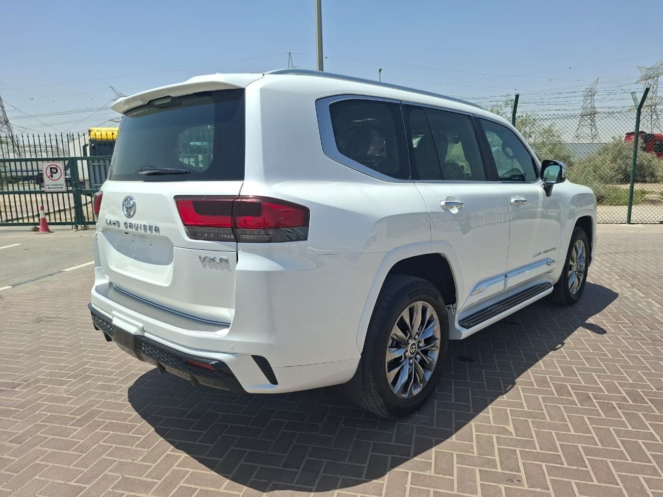 Toyota Land Cruiser VXR