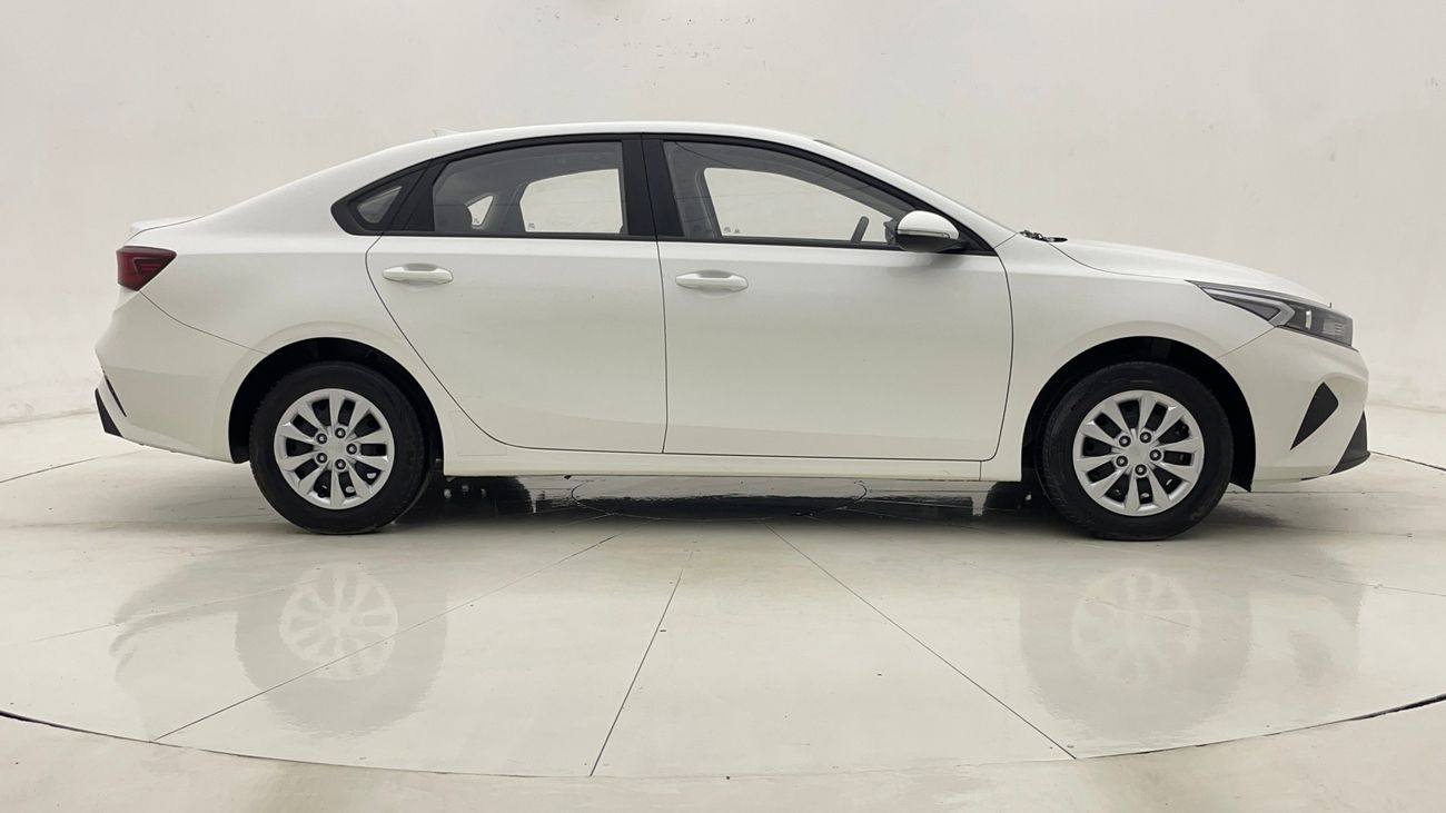 كيا سيراتو LX 1.6 | بدون دفعة مقدمة | اختبار القيادة في المنزل