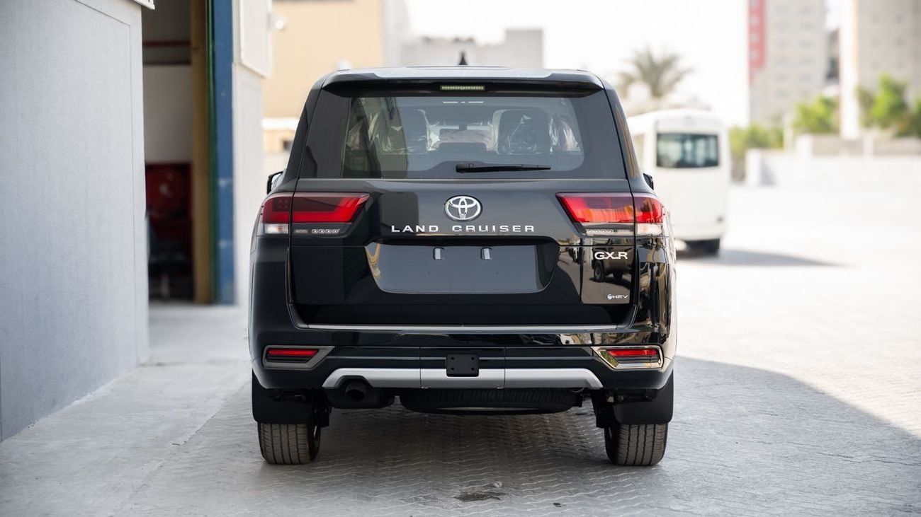 تويوتا لاند كروزر TOYOTA LANDCRUISER 3.5 GXR MID HEV- 2026YM