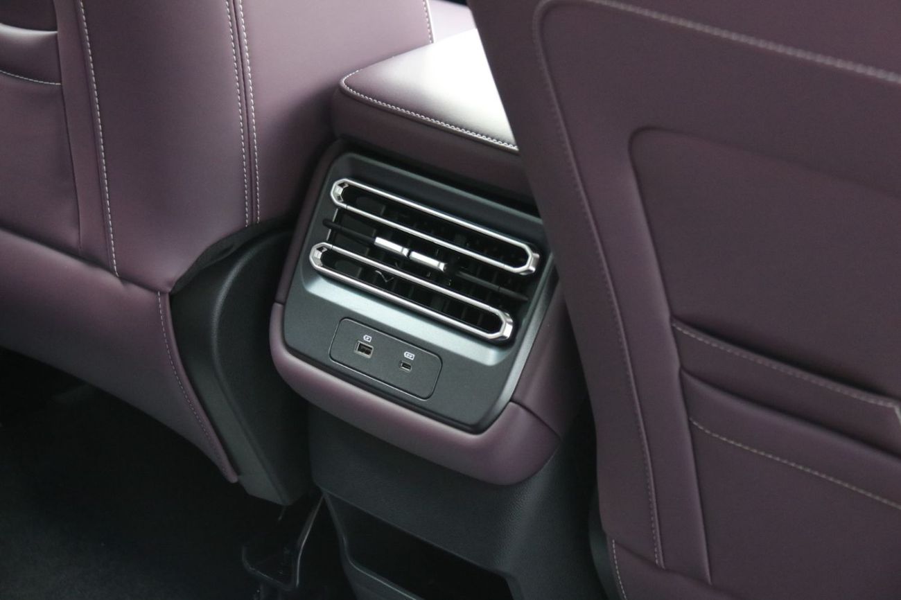 جيتور T1 JETOUR T1 2.0T 8AT LUX 5 SEATS 2026