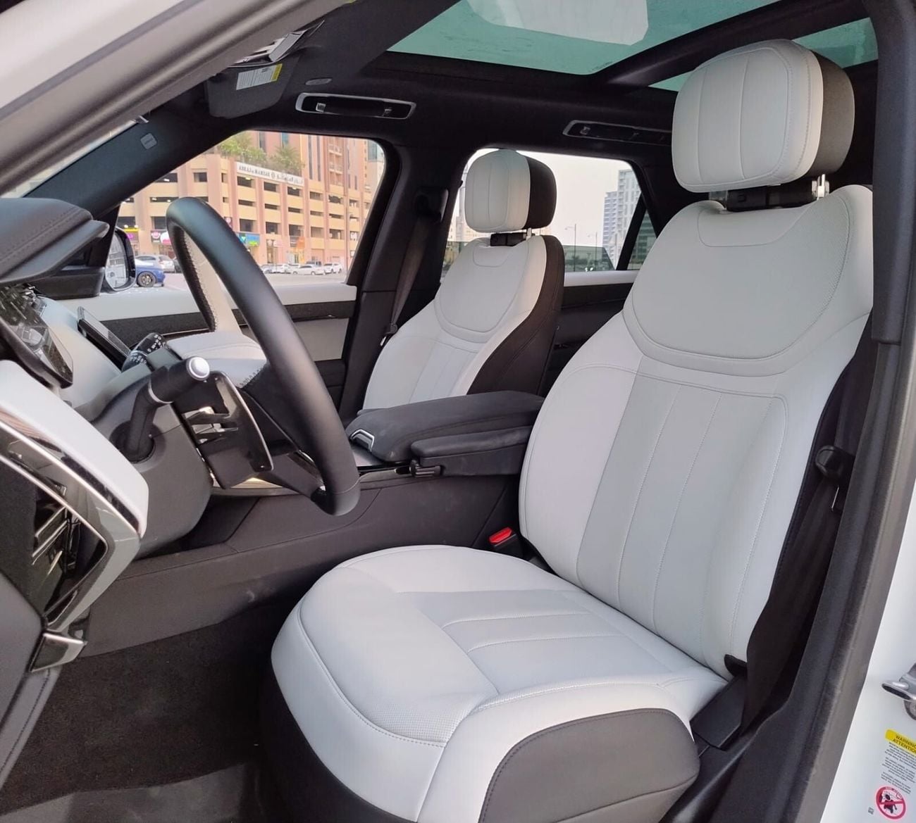 لاند روفر رينج روفر سبورت 2024 Dynamic SE P400