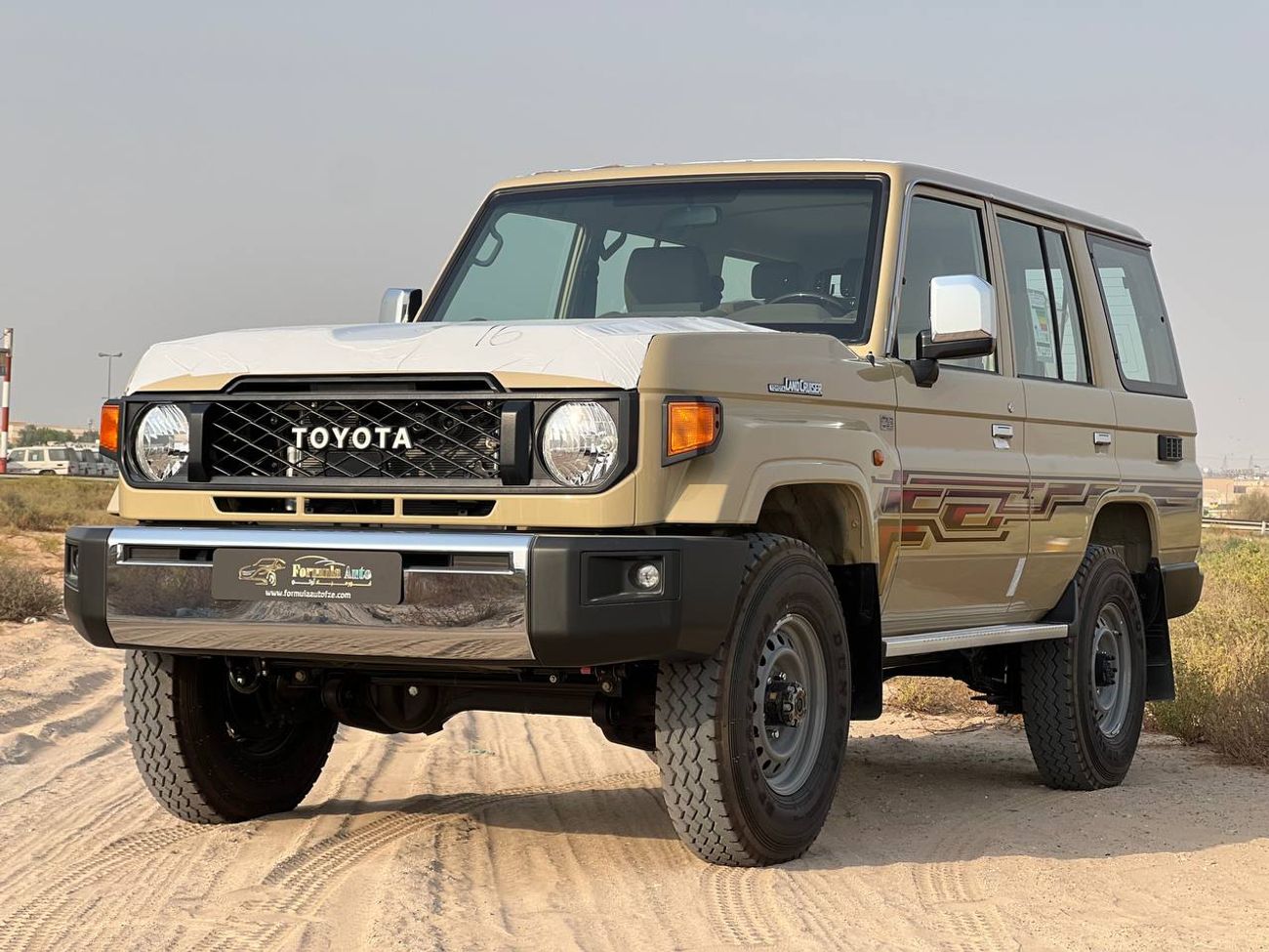 Toyota Land Cruiser 70 LC76 4.0L PTR M/T // 2025 // STD WITH DVD&BACK CAMERA , CRUISE CONTROL // SPECIAL OFFER // BY FORMUL