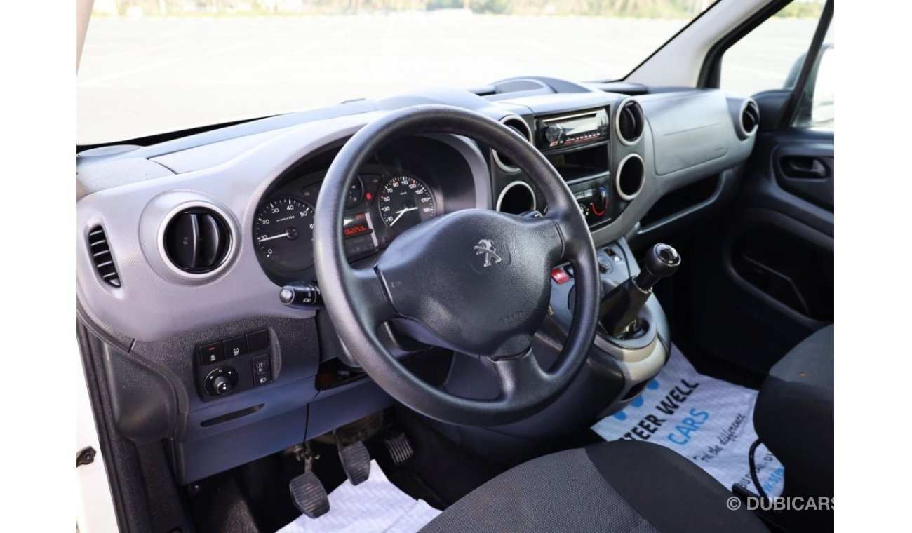 بيجو بارتنر Tepee | 5 Seater - Manual - 1.6L | GCC Specs | Excellent Condition