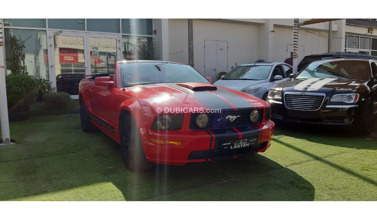 Ford Mustang Gulf 2006 in 8-cylinder condition, in very excellent condition, number one, leather, buying a rear w