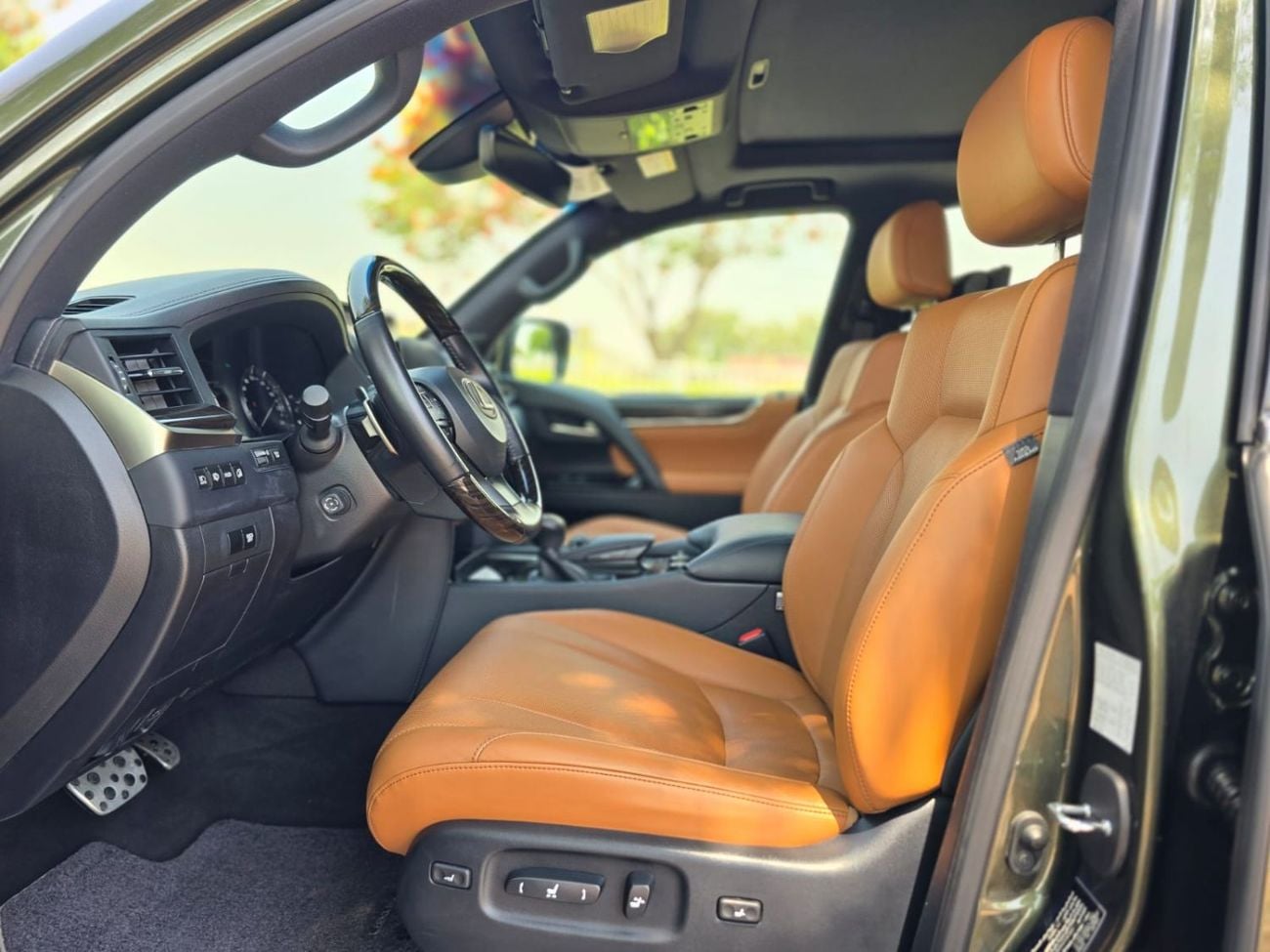 لكزس LX 570 SIGNATURE