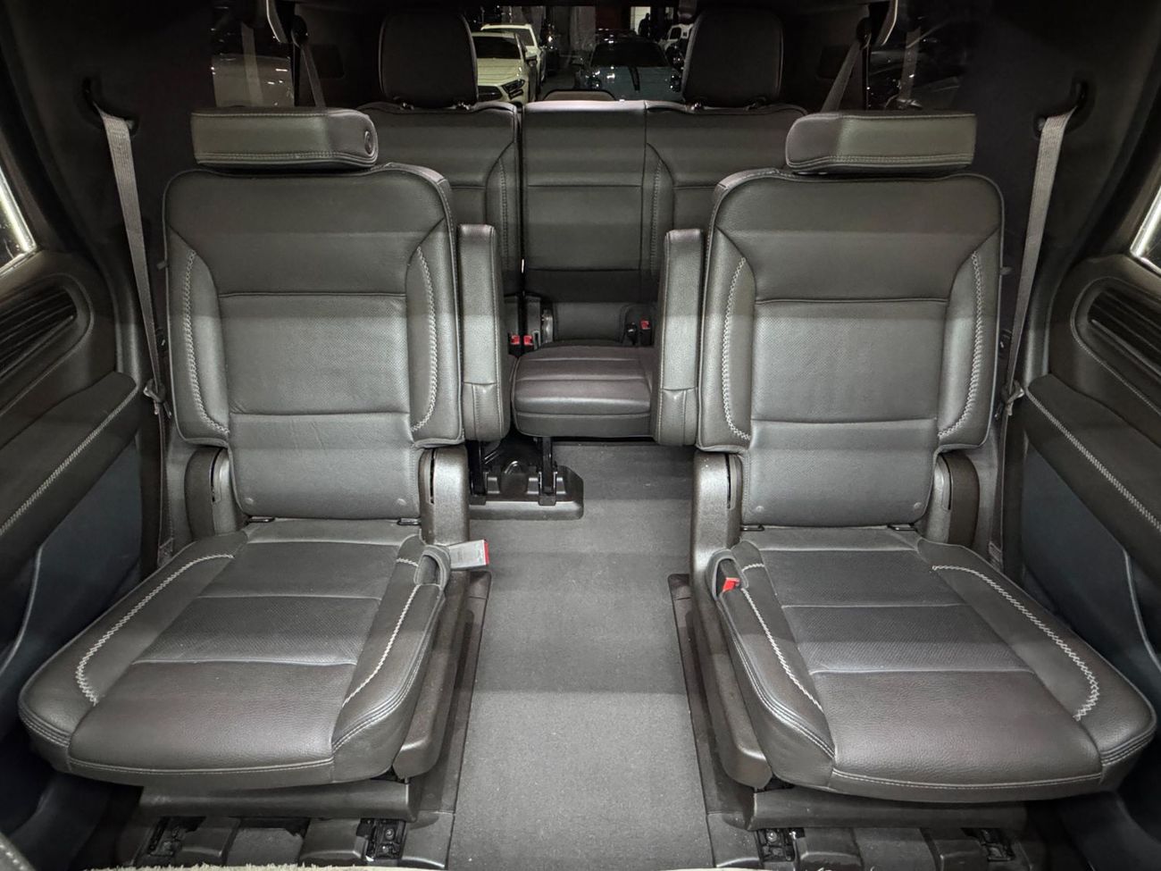 GMC Yukon 6.2 V8 Denali (AWD) 2024 GMC Yukon, 2029 GMC Warranty + Service Pack, Fully Loaded, 7 Seater, GCC