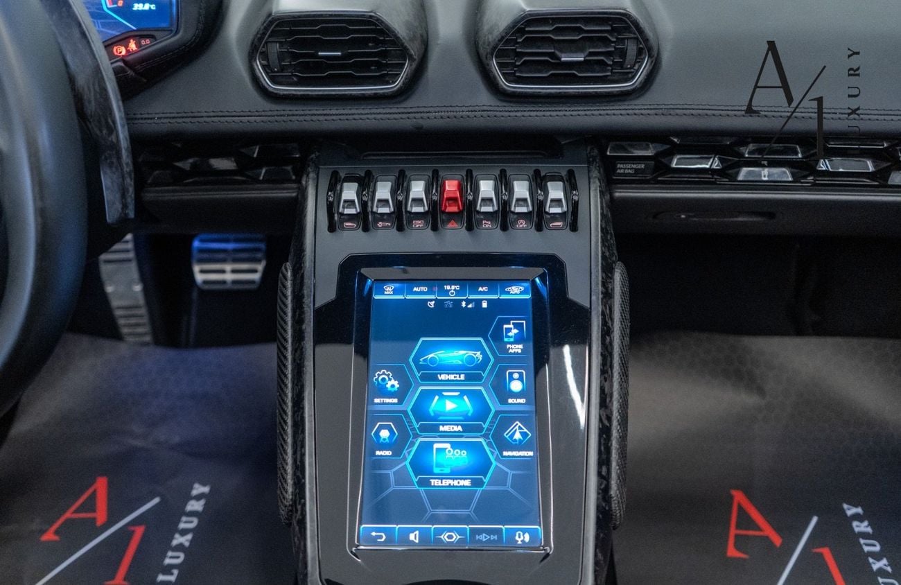 Lamborghini Huracan 2021 Lamborghini Huracan EVO Spyder, With Full Service History, Fully Loaded, GCC Spec