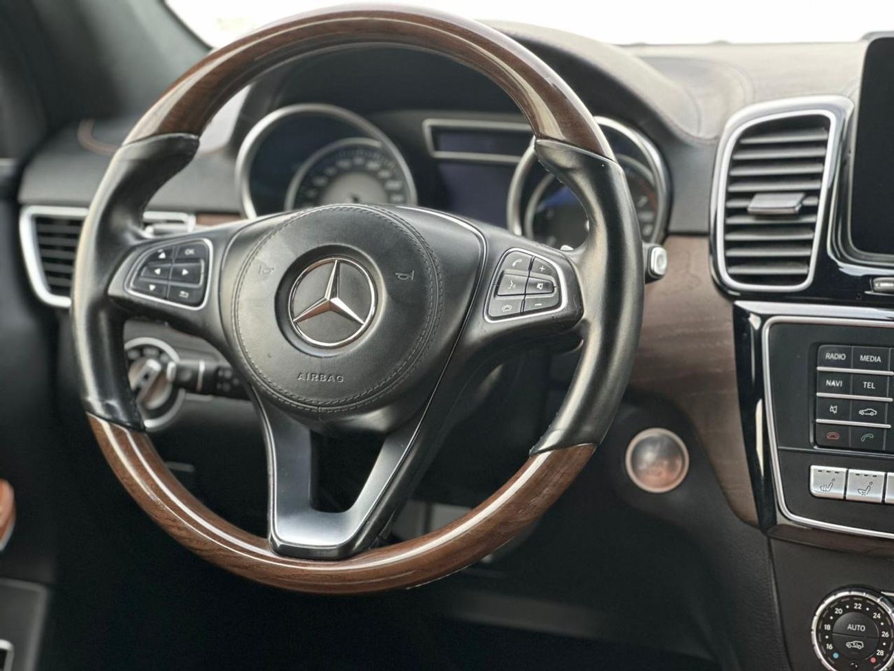 مرسيدس بنز GLS 550