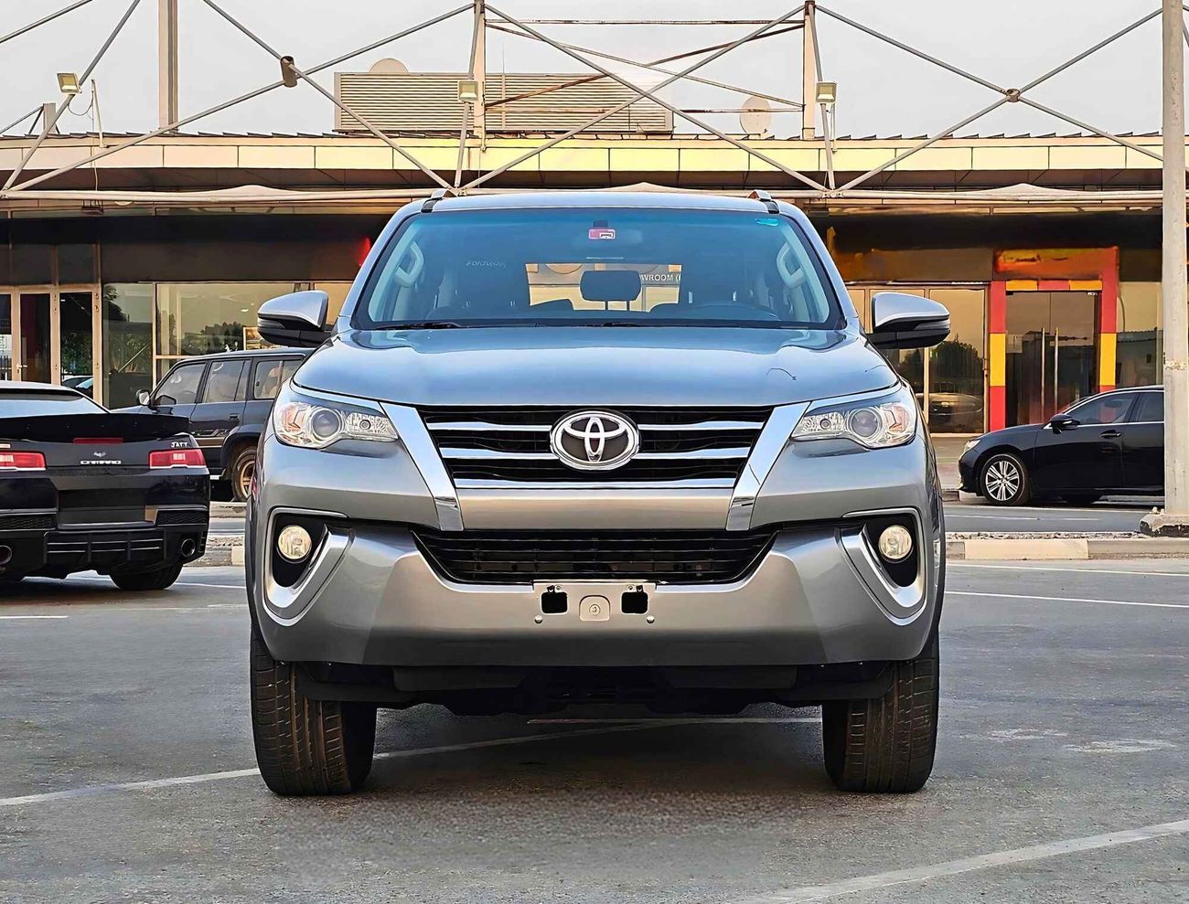 تويوتا فورتونر EXR V4/ 4WD/ LEATHER SEATS/ DVD CAMERA/ LOW MILEAGE/ 1168 MONTHLY/ LOT# 90033