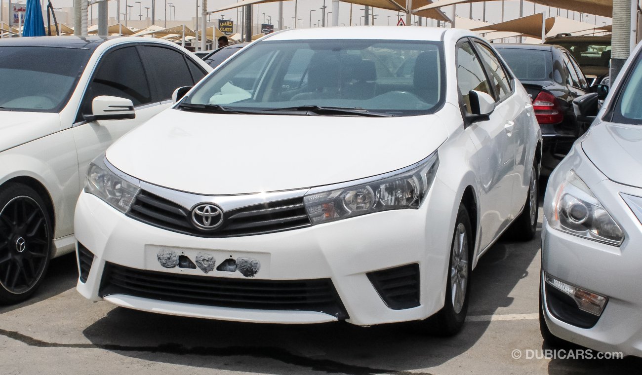 Toyota Corolla 2014 model Gulf specs standard options