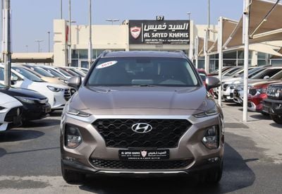 Hyundai Santa Fe GL 2.4L Hyundai Santa Fe - 2019 -GCC -7seats - accident-free -2.4L-low mileage, in Excellent conditi
