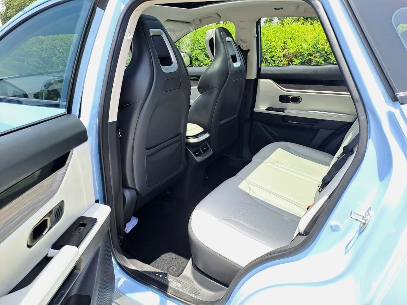 Jetour Dashing 950 - MONTHLY | 2023 MODEL | 1.6L TURBO | FULL OPTION LUXURY TRIM | SUV | ACCIDENT FREE