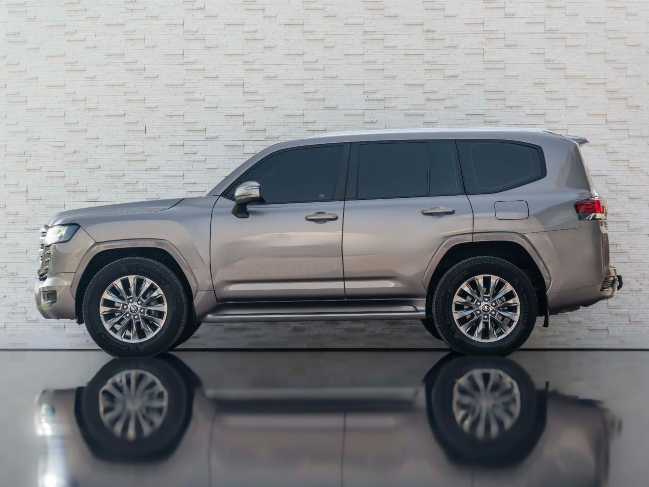 Toyota Land Cruiser GXR 3.5L