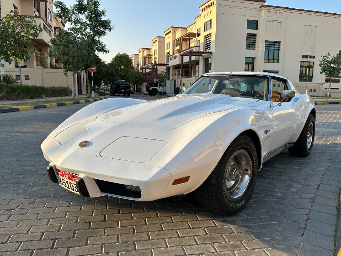 Chevrolet Corvette Coupe T-Top 350 CI