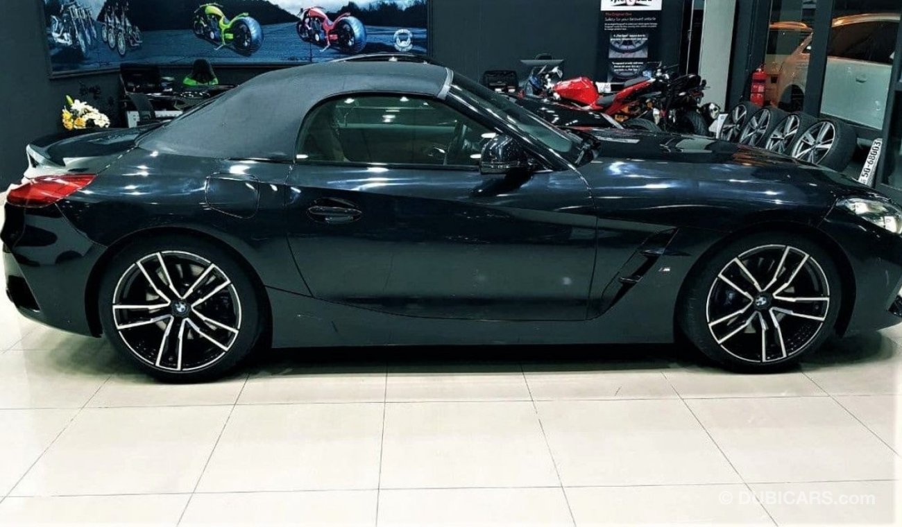 BMW Z4 BMW Z4 2019 MODEL GCC CAR WITH LOW KM ONLY 34K KM IN VERY BEAUTIFUL CONDITION FOR 165K AED