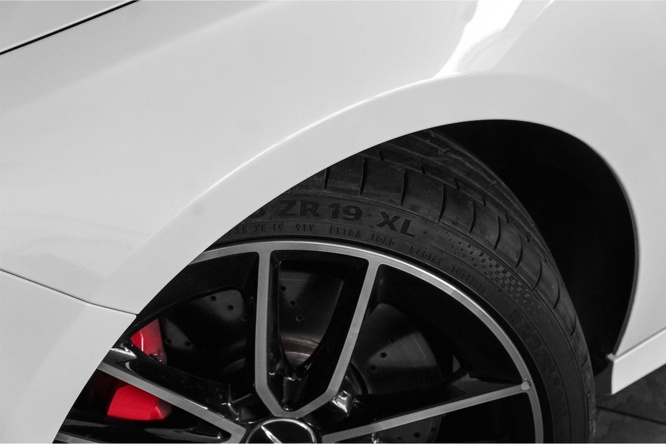 مرسيدس بنز A 35 AMG 4MATIC Hatchback