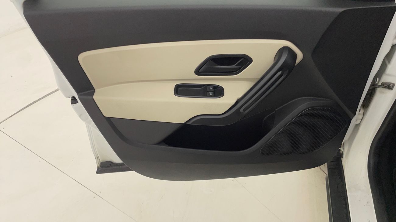 Renault Duster PE 1.6 | Zero Down Payment | Home Test Drive