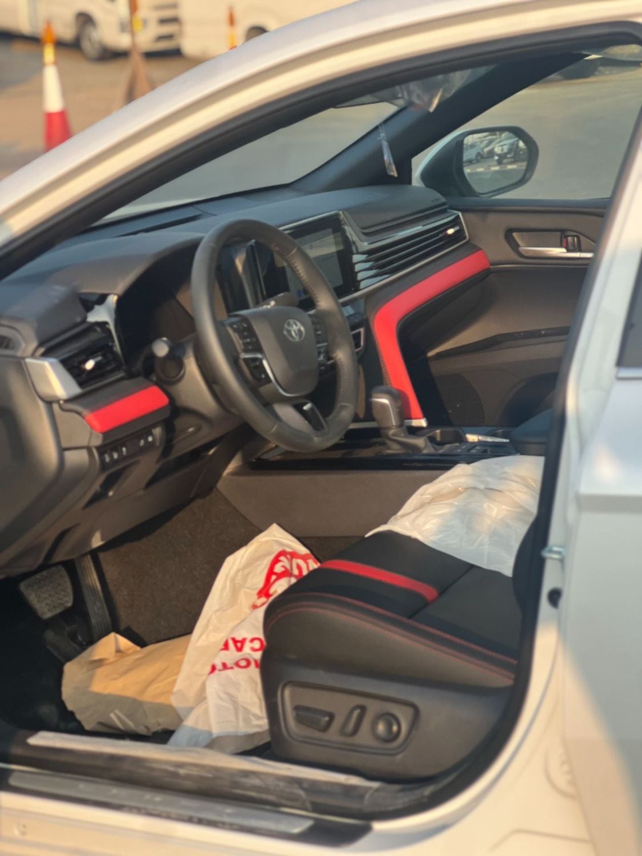 Toyota Camry LE HEV