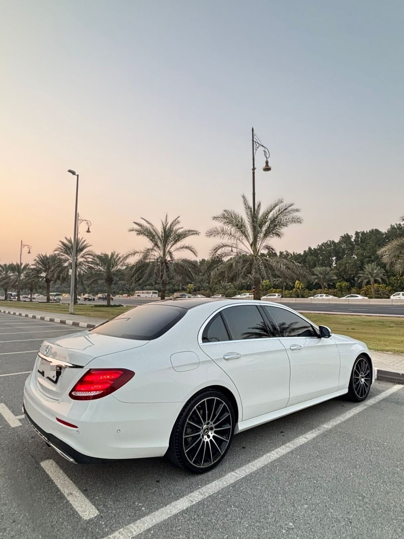 مرسيدس بنز E300