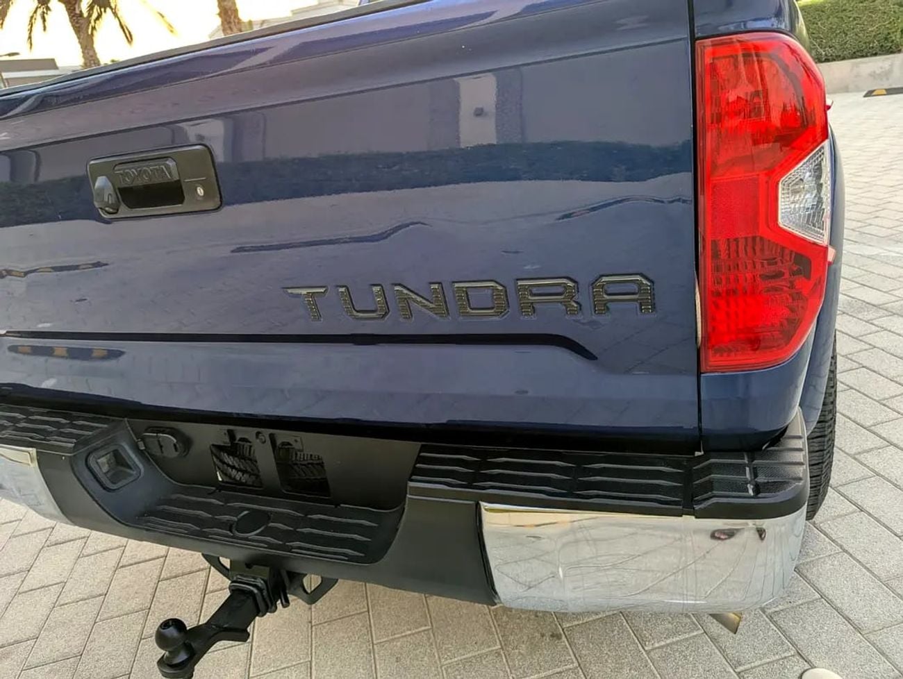Toyota Tundra STD (NON GCC) 4WD Truck SR5 2014 - American Specs - Excellent Condition