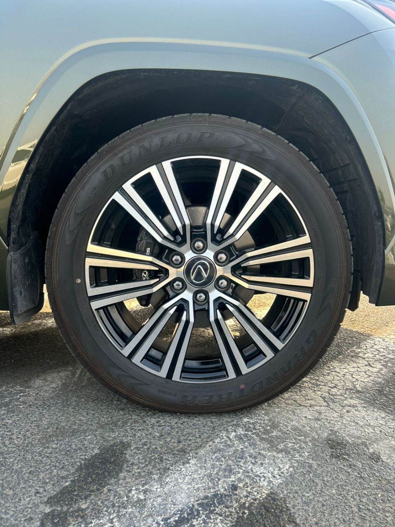 Lexus LX 600 Signature 3.5L