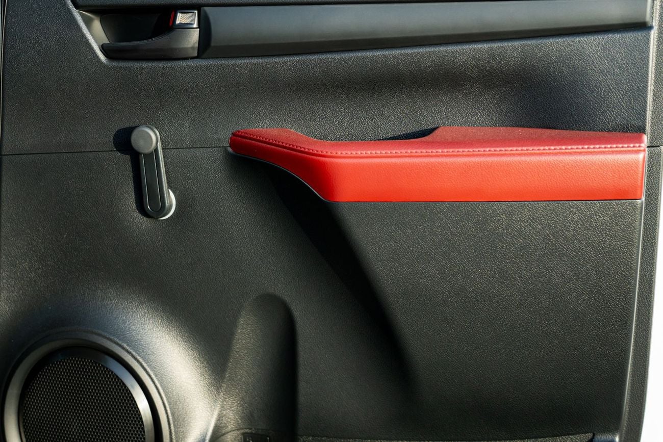 Toyota Hilux 2026 Toyota Hilux 2.4L Turbo Diesel 4WD (6-Speed Manual)