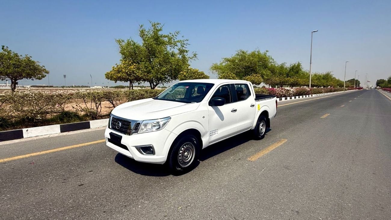 نيسان نافارا Std 2.5L RWD A/T