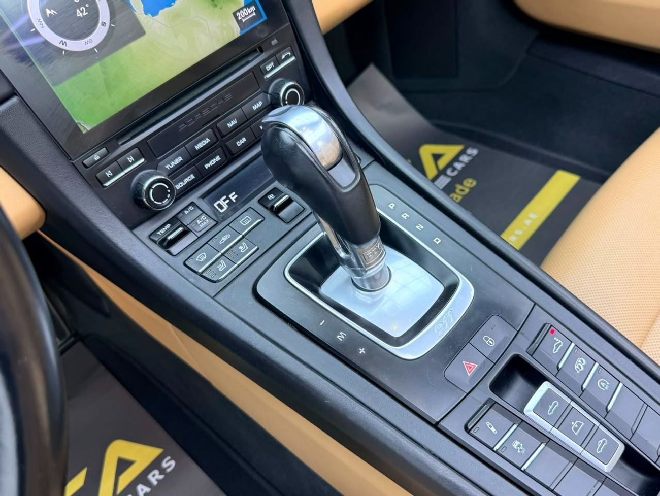 بورش 911 CARRERA 4GTS 2018 Porsche 911 Carrera 4 GTS Cabriolet, Full Service History, Fully Loaded, Excellent Condition
