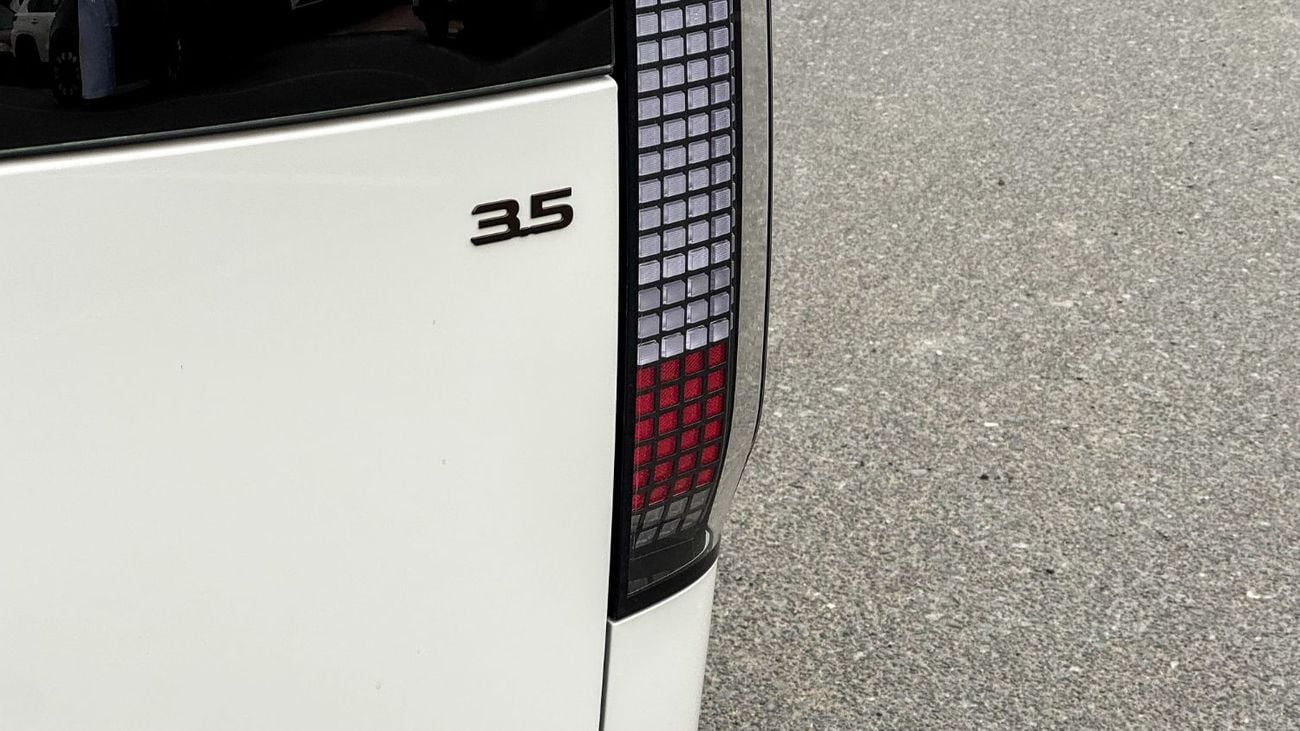 Hyundai Staria Premium 3.5L V6 GCC Brand New 2026 For Export