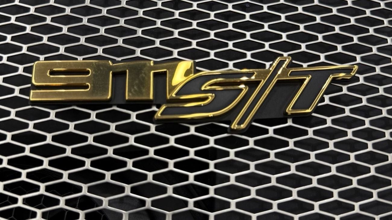 Porsche 911 S/T 4.0L (520 HP) Coupe