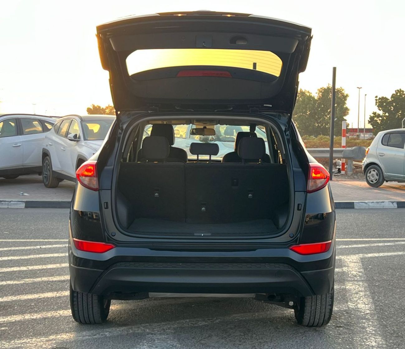 Hyundai Tucson 2018 Hyundai Tucson SE 2.0L V4 - Rear CAM - Cruise  Control -Shape 2021 Modified -