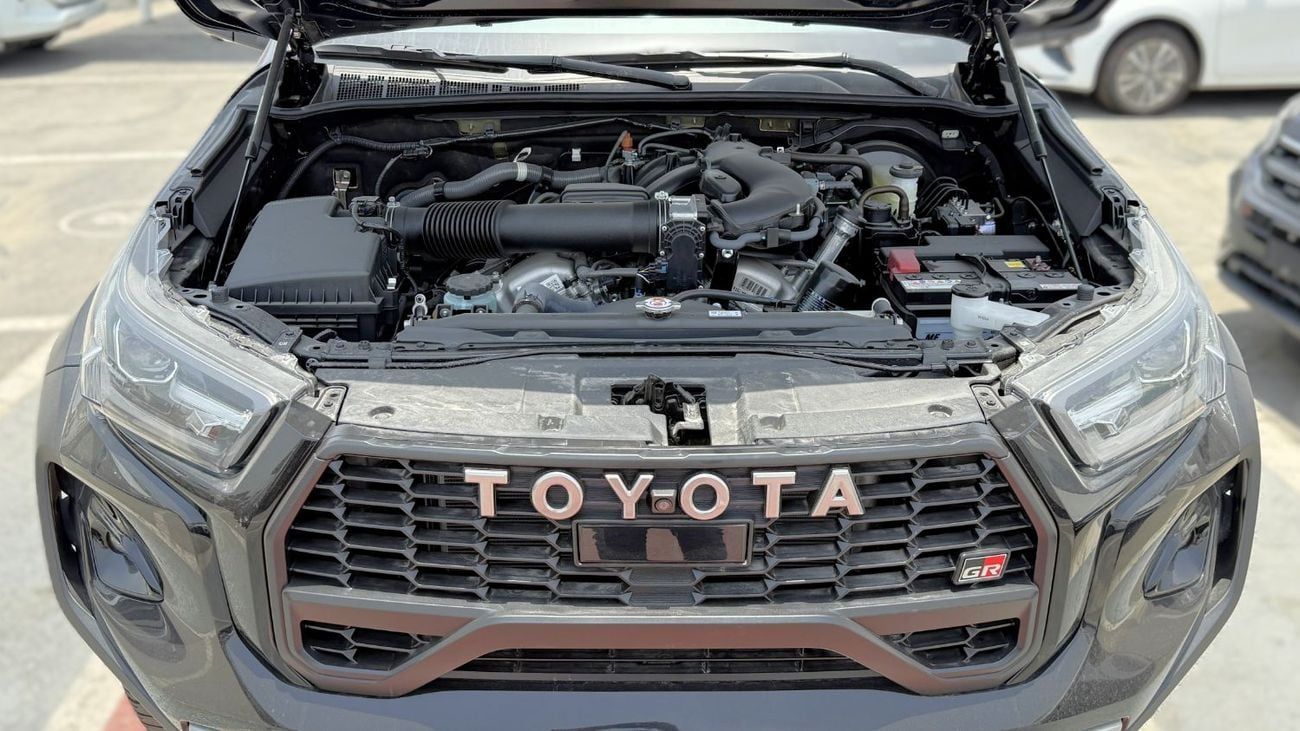 تويوتا هيلوكس Toyota Hilux GR 4.0L Petrol 2025YM