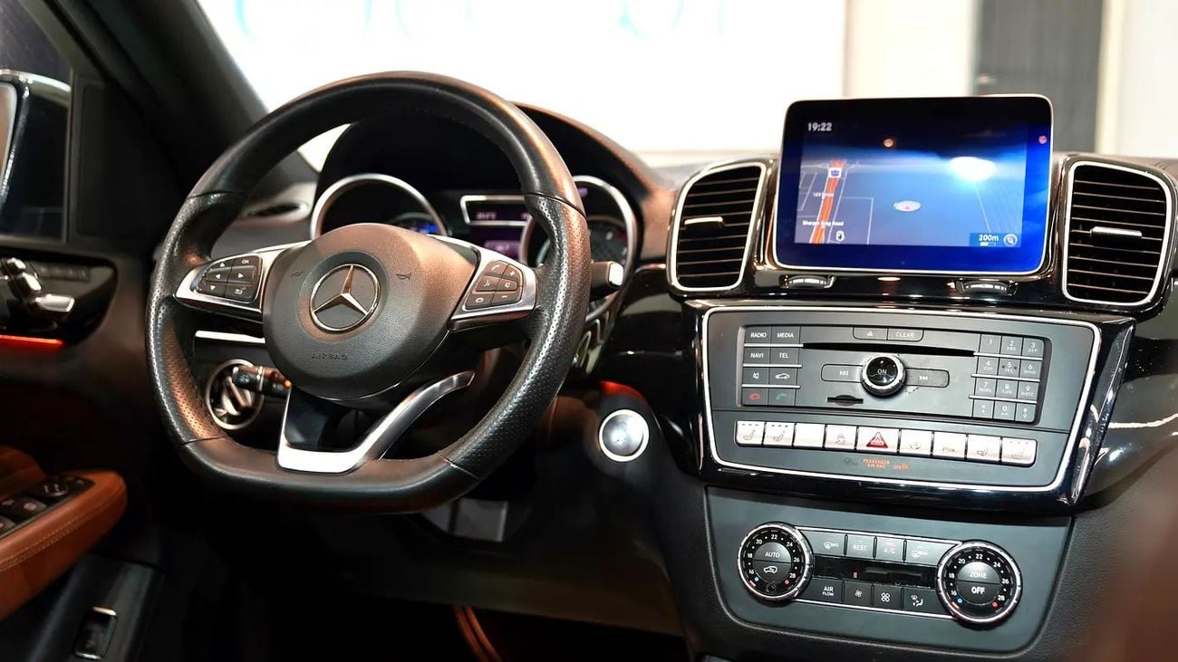 مرسيدس بنز GLE 43 AMG Std 3.0L