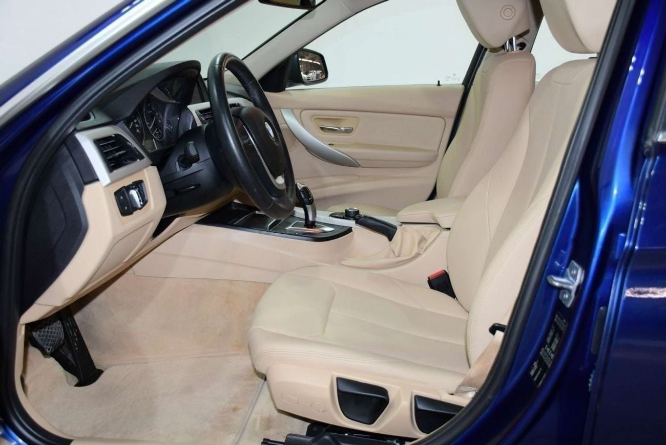 BMW 318i Executive AED 1,210/PM || 1 YEAR WARRANTY